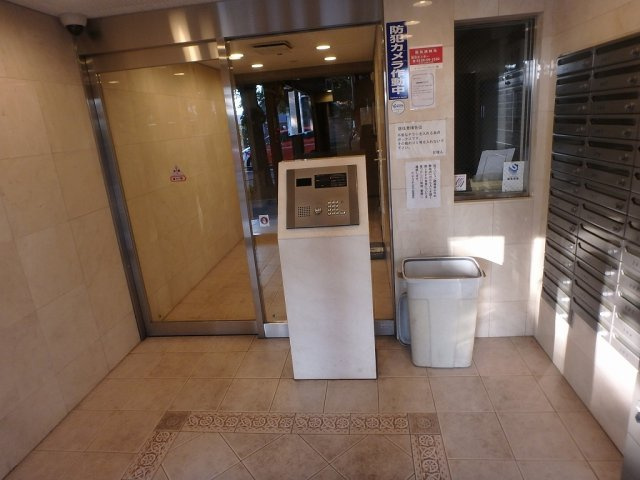 サンテミリオン目白台のエントランス