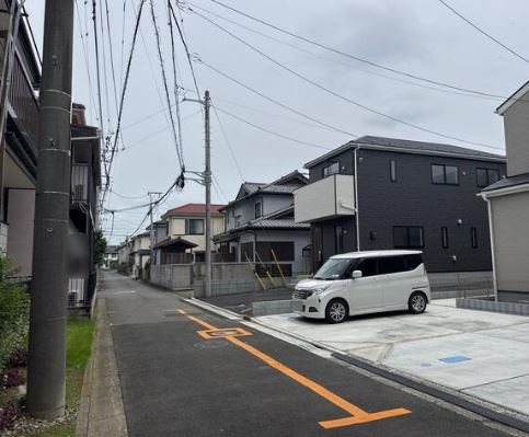 【新築】鶴ヶ島市藤金第13 1号棟の前面道路含む現地写真