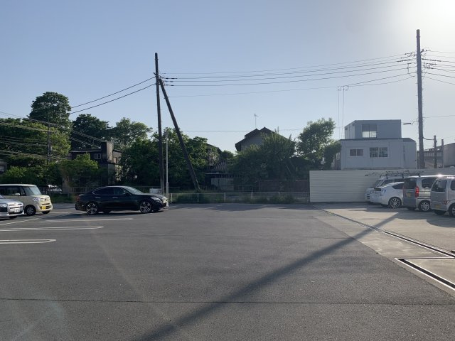 ヴィラージュ市川大町の駐車場|駐車場、現在空き区画が御座います♪