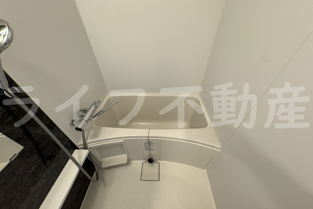 CREST TAPP 大阪EASTの浴室|落ち着いた空間のお風呂です