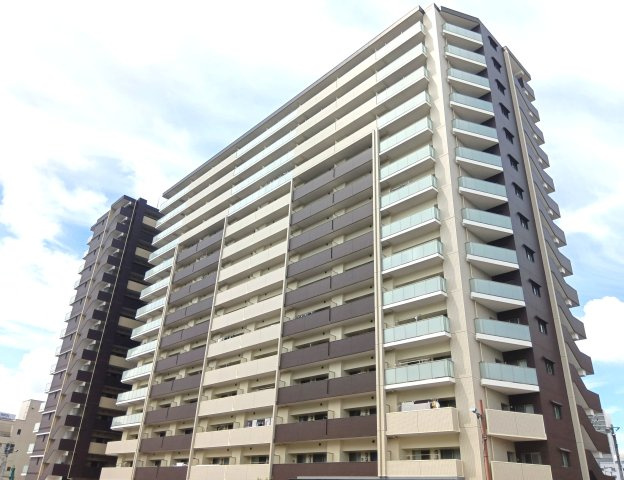 アルファステイツ東宿郷Ⅱの外観|2023年10月竣工。15階建て115世帯は全戸2LDK～3LDKのファミリータイプです。