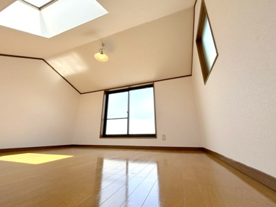 【洋室】 | 枚方市野村元町 戸建