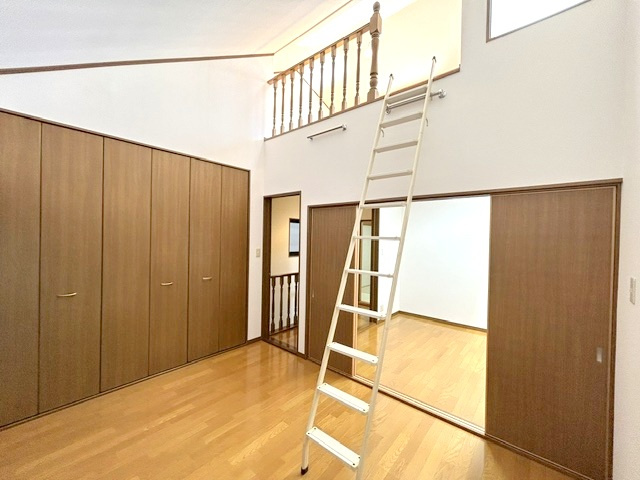 【洋室】 | 枚方市野村元町 戸建