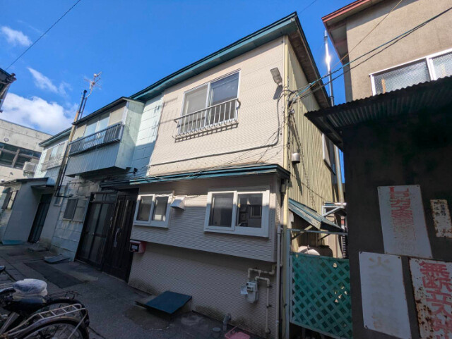 函館市入舟町のテラスハウス