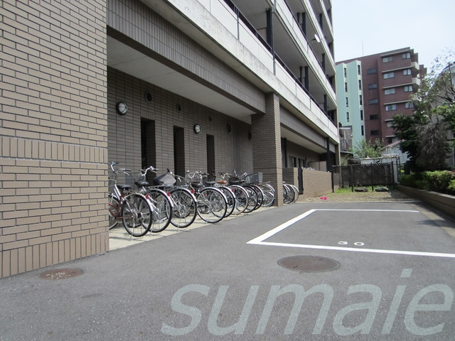 プレステージュ・ミネギシのその他共用部分|広々とした駐車場と駐輪場！