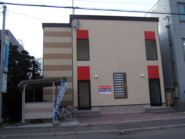 レオパレス桑園