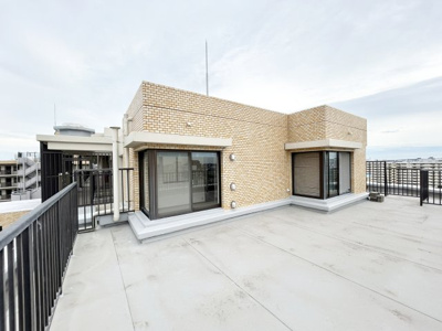 【バルコニー】 | コスモ本山 | 2026年8月リフォーム済の綺麗な住まい。家計に優しい地下駐車場権利付。