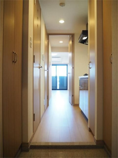 【玄関】 | ルーブル三軒茶屋伍番館
