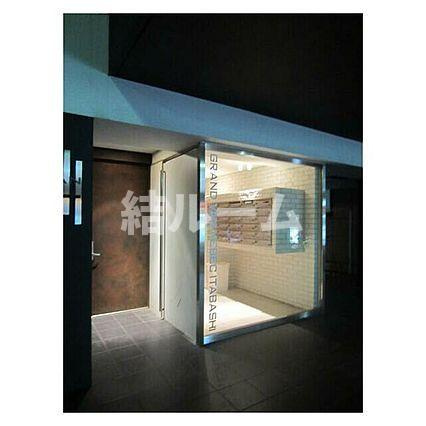 板橋区板橋１丁目の賃貸マンションのエントランス