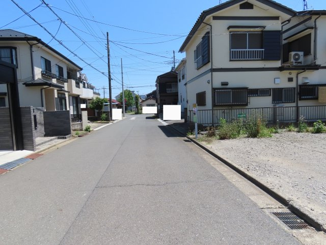 鶴ヶ島市脚折町売地の前面道路含む現地写真