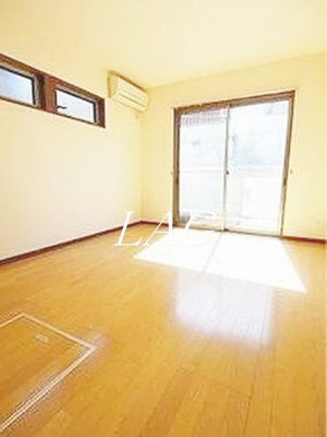 【居間・リビング】 | ウィスタリア・ＫＡ | 洋室のお部屋です。