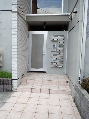 MODULOR茗荷谷のエントランス