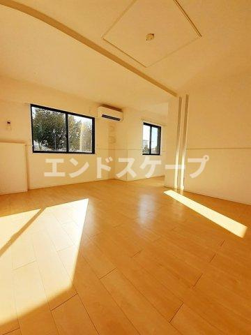 ヴィラ　プラシードＡの居間・リビング|高崎、前橋のお部屋探しはエンドスケープまで！お客様の理想お聞かせ下さい♪