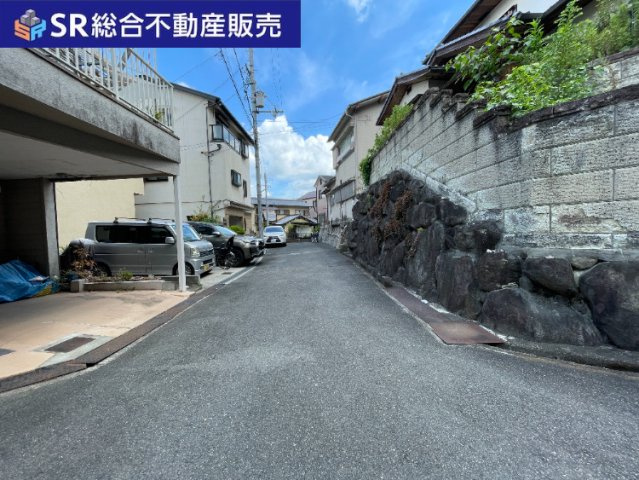 東豊浦町中古戸建の設備|弊社は中古戸建のご紹介、その後のリフォームのご提案、
賃貸物件のご紹介、すべてご対応可能です。
お客様にあったプランをご提案致します。
まずはお問合せ下さいませ。
