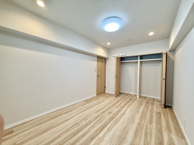 駅まで徒歩5分&3LDK高層階8階住戸！ファミール富士見の洋室