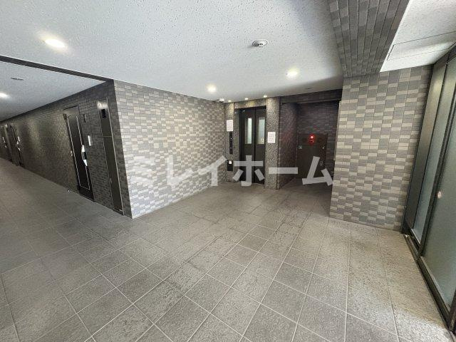ルーブル東蒲田六番館のロビー