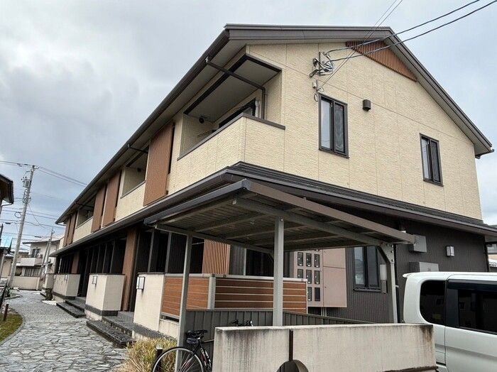 ＮＡＧＯＭＩ