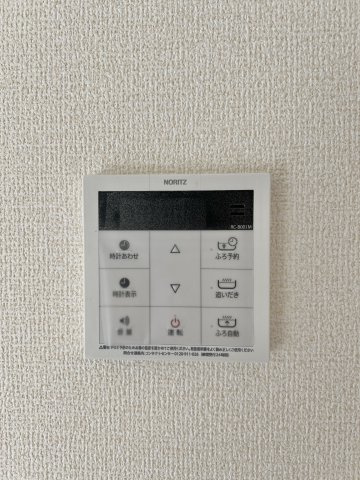 磐田市 前野のキッチン|コンロは3口になります。一度に沢山のお料理が作れて、家族の笑顔が増えそうですね♫
