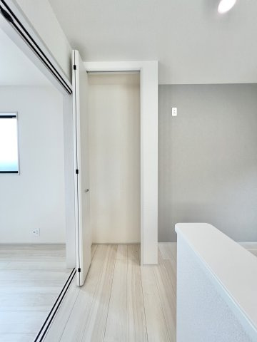 磐田市 前野のキッチン|キッチンになります。使い勝手が良くお手入れみしやすいです。勝手口もあり、ちょっとしたゴミ捨てに行く時便利です！