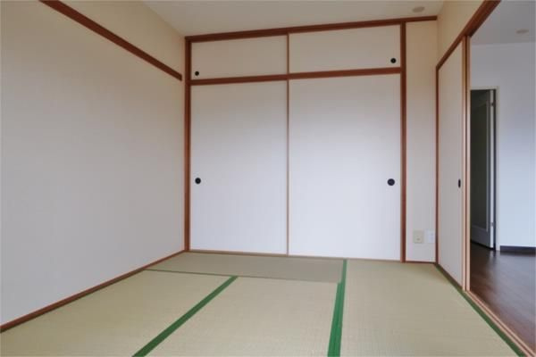 イーストパーク胡録台の和室