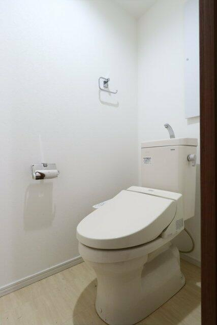 リテラス目黒三丁目のトイレ|コンパクトで使いやすいトイレです
