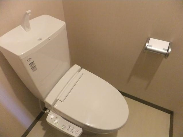 目黒区自由が丘１丁目の賃貸マンションのトイレ