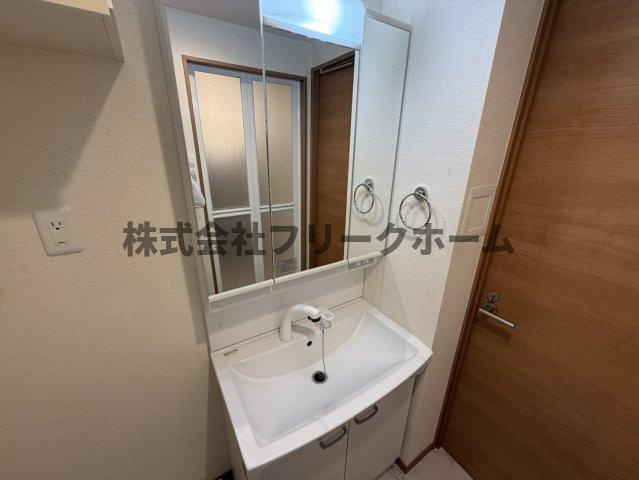 武蔵野市御殿山２丁目の賃貸マンションの洗面所