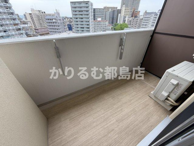 W.O.B.KYOBASHI のバルコニー