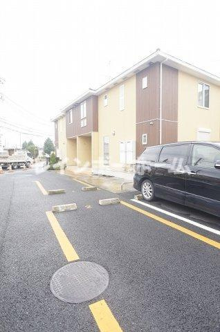 サンビームⅢの駐車場
