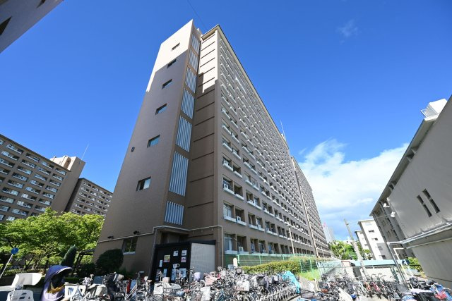 中津リバーサイドコーポD棟の外観