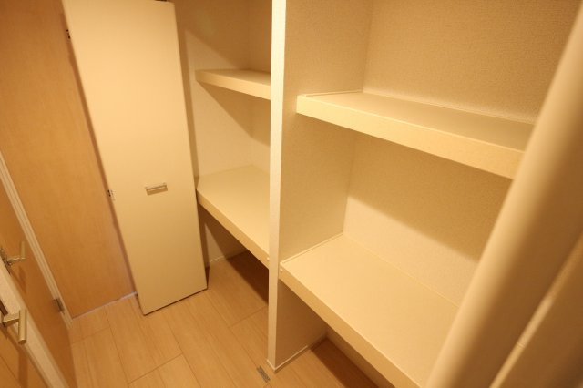 イーストブルー六番館の収納