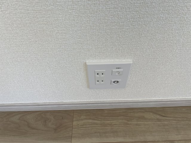 並木町3丁目戸建賃貸住宅の設備|各洋室にLANがございます。