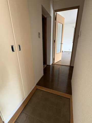 ソルトフィールドＮ・Ｍ Ｄ棟の玄関
