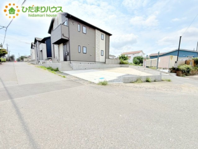 【前面道路含む現地写真】 | ひたちなか市市毛4期　新築戸建　1号棟 | 落ち着いた住環境が魅力的です☆