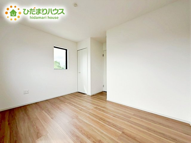 【洋室】 | ひたちなか市市毛4期　新築戸建　1号棟 | 夏場に心地良いひんやり感はフローリングならでは☆彡