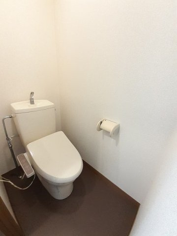 サンライトスクェア　Ｋのトイレ|落ち着いた色調のトイレです