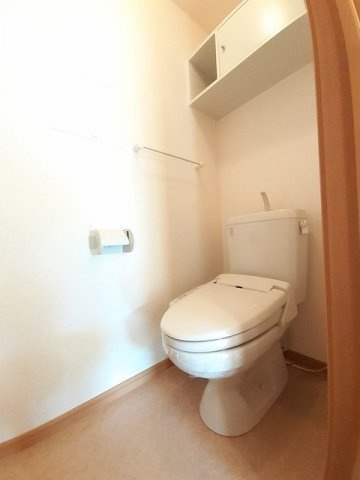 グリーンハイツＥのトイレ|ゆったりとした空間のトイレです