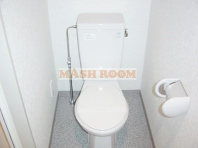 中野区本町３丁目の賃貸マンションのトイレ