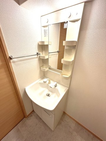 テングッド藤崎の独立洗面台|独立洗面台、朝の身支度には欠かせません