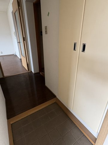 ソルトフィールドＮ・Ｍ Ｄ棟の玄関