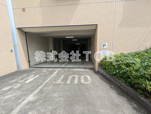 【駐車場】 | エストライフつつじヶ丘三番館