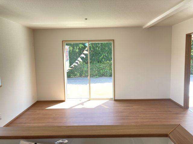 ハートフルタウン前橋市光が丘町27番　B号棟の居間・リビング|【イメージ画像】和室と続き間タイプのリビングです♪一体利用で20.75帖の空間になりますよ！