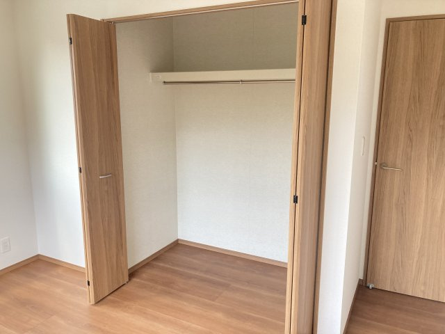 ハートフルタウン前橋市光が丘町27番　B号棟の収納|【イメージ画像】2階洋室②収納です