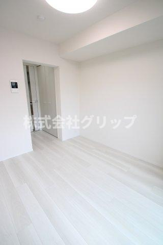 Le'a横濱井土ケ谷弐番館の洋室