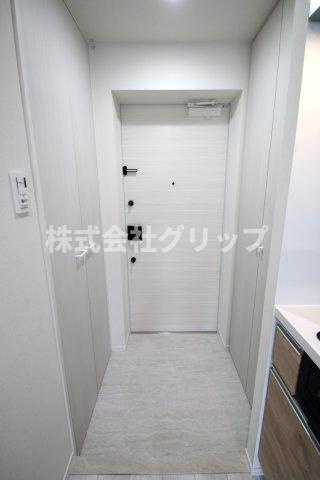 Le'a横濱井土ケ谷弐番館の玄関