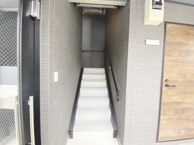 KEIAI RESIDENCE 宮原Ⅱのその他共用部分|共用階段です☆