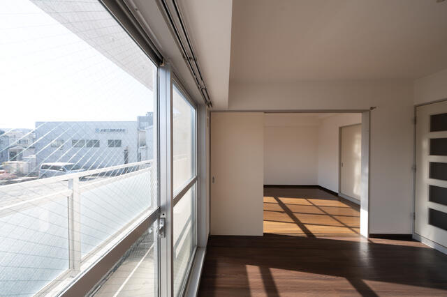 【バルコニー】 | レイハウス橋本 | 工事前の２０３号室の写真です