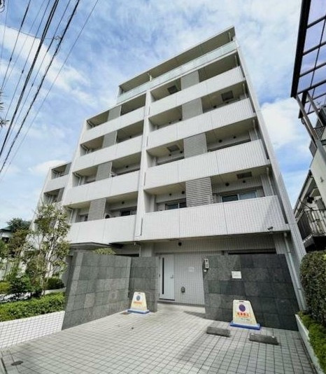 ガリシア新宿WESTの外観