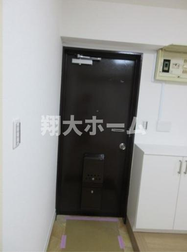 ヴィラ貝坂の玄関