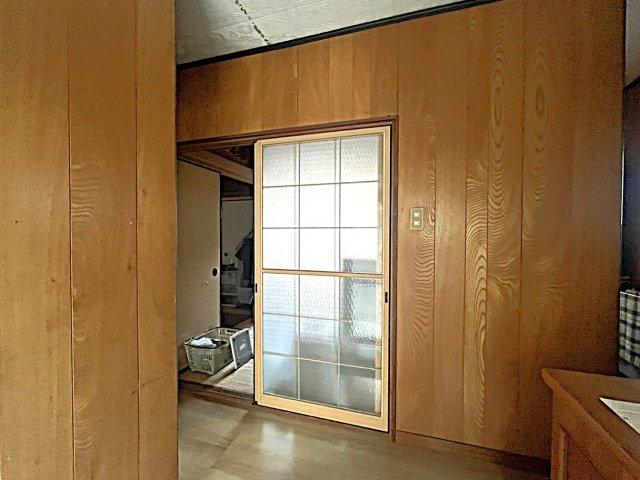 【玄関】 | 太子町東南中古戸建 | シンプルで使いやすい玄関です